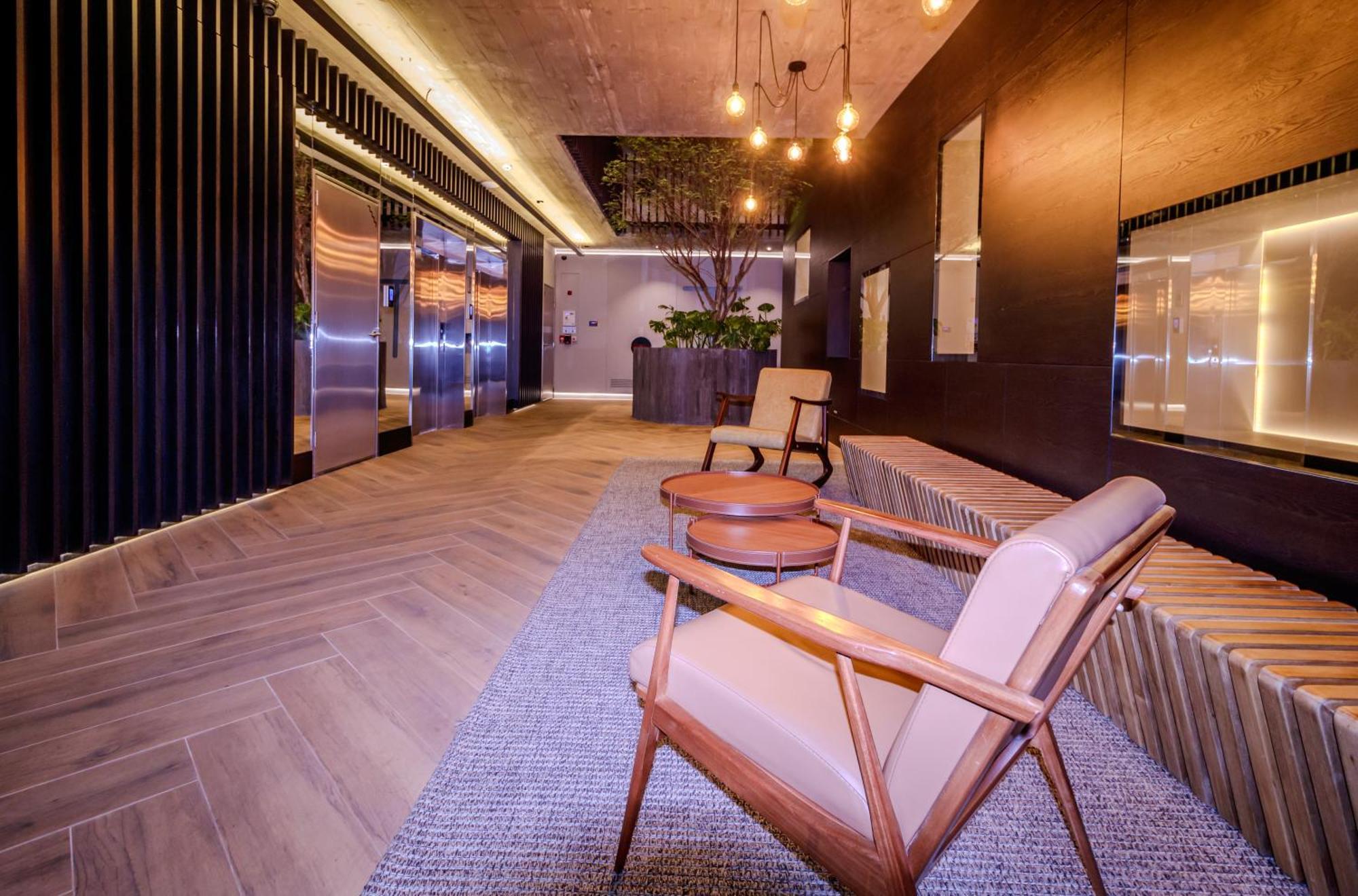 Loft Novo Todo Mobiliado Com Wifi Piscina E Proximo A Oktober Apartment *