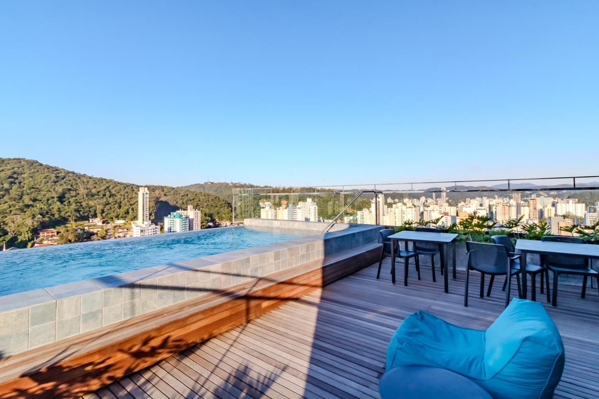 Apartamento Loft Novo Todo Mobiliado Com Wifi Piscina E Proximo A Oktober Blumenau